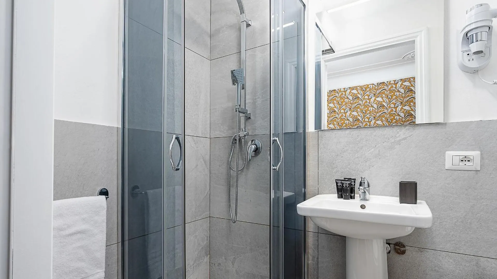 Classbnb - Elegant Apartment Near The City Center Mailand